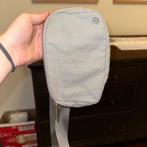 Grey Lululemon everywhere crossbody